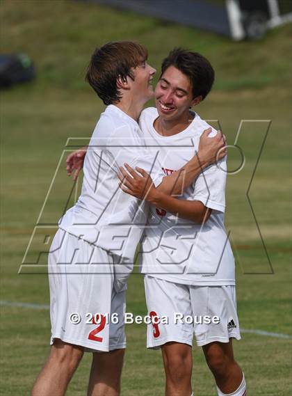 Thumbnail 3 in Charlotte Catholic vs Weddington photogallery.
