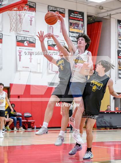 Thumbnail 2 in McQuaid Jesuit vs Marcus Whitman (Preseason) photogallery.