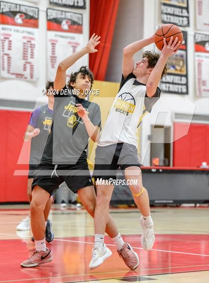 Thumbnail 1 in McQuaid Jesuit vs Marcus Whitman (Preseason) photogallery.