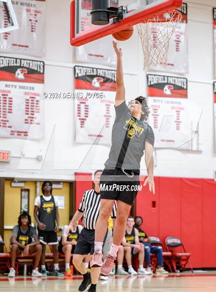 Thumbnail 1 in McQuaid Jesuit vs Marcus Whitman (Preseason) photogallery.