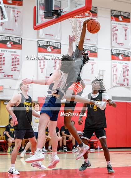 Thumbnail 3 in McQuaid Jesuit vs Marcus Whitman (Preseason) photogallery.