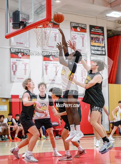 Thumbnail 1 in McQuaid Jesuit vs Marcus Whitman (Preseason) photogallery.