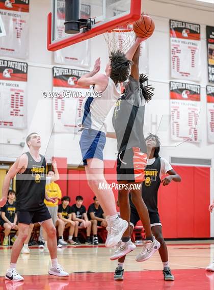 Thumbnail 1 in McQuaid Jesuit vs Marcus Whitman (Preseason) photogallery.