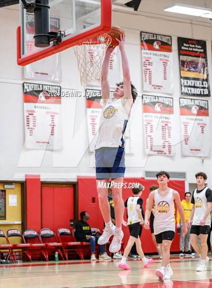 Thumbnail 3 in McQuaid Jesuit vs Marcus Whitman (Preseason) photogallery.