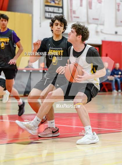 Thumbnail 3 in McQuaid Jesuit vs Marcus Whitman (Preseason) photogallery.