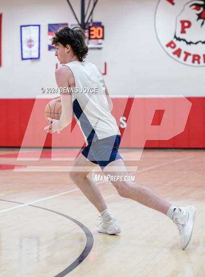 Thumbnail 2 in McQuaid Jesuit vs Marcus Whitman (Preseason) photogallery.