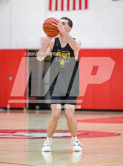 Thumbnail 2 in McQuaid Jesuit vs Marcus Whitman (Preseason) photogallery.