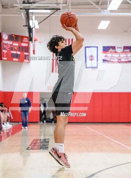 Thumbnail 1 in McQuaid Jesuit vs Marcus Whitman (Preseason) photogallery.