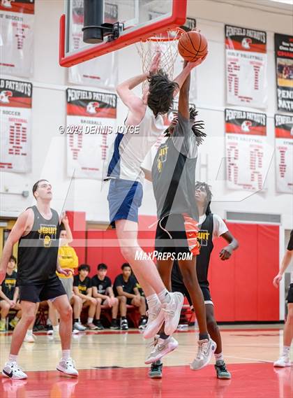 Thumbnail 3 in McQuaid Jesuit vs Marcus Whitman (Preseason) photogallery.