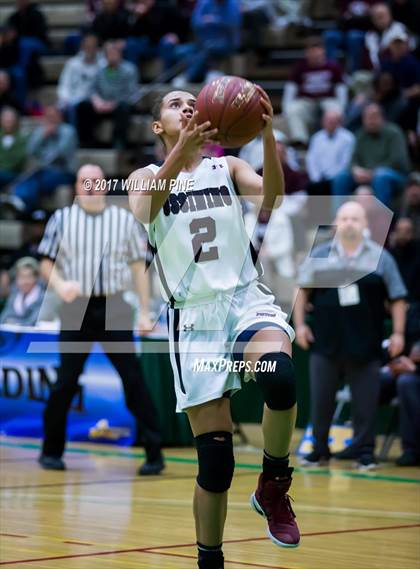 Thumbnail 3 in Our Lady of Mercy vs. Ossining (NYSPHSAA Class AA Semifinal) photogallery.