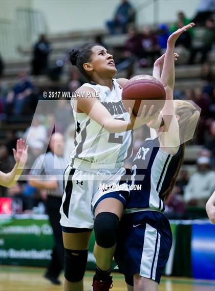 Thumbnail 2 in Our Lady of Mercy vs. Ossining (NYSPHSAA Class AA Semifinal) photogallery.
