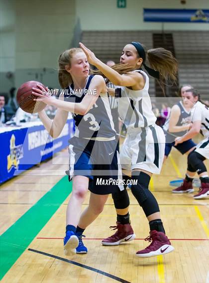 Thumbnail 3 in Our Lady of Mercy vs. Ossining (NYSPHSAA Class AA Semifinal) photogallery.