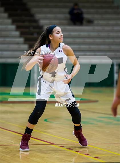 Thumbnail 3 in Our Lady of Mercy vs. Ossining (NYSPHSAA Class AA Semifinal) photogallery.