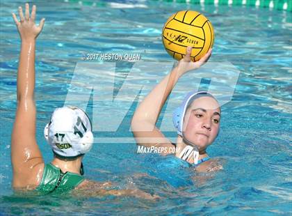 Thumbnail 1 in Edison vs Corona Del Mar (Holiday Cup) photogallery.