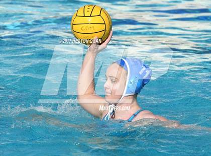 Thumbnail 2 in Edison vs Corona Del Mar (Holiday Cup) photogallery.