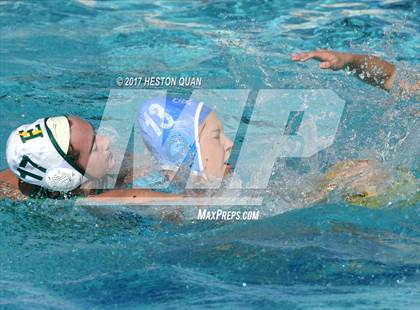 Thumbnail 1 in Edison vs Corona Del Mar (Holiday Cup) photogallery.