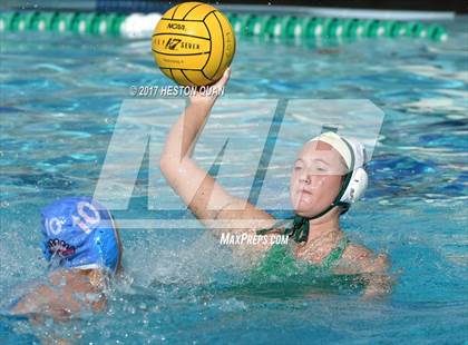 Thumbnail 3 in Edison vs Corona Del Mar (Holiday Cup) photogallery.
