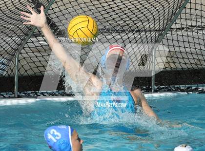 Thumbnail 2 in Edison vs Corona Del Mar (Holiday Cup) photogallery.