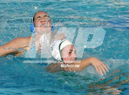 Thumbnail 2 in Edison vs Corona Del Mar (Holiday Cup) photogallery.