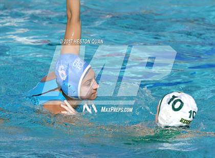 Thumbnail 3 in Edison vs Corona Del Mar (Holiday Cup) photogallery.