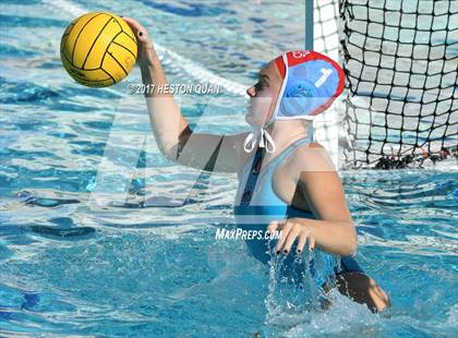 Thumbnail 2 in Edison vs Corona Del Mar (Holiday Cup) photogallery.