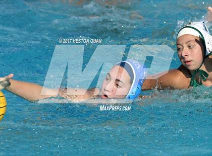 Thumbnail 3 in Edison vs Corona Del Mar (Holiday Cup) photogallery.