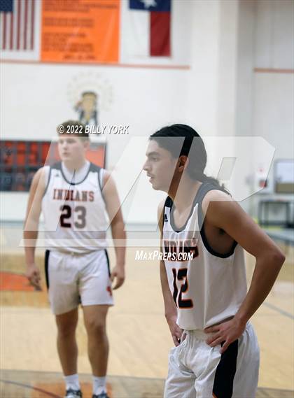 Thumbnail 1 in Grand Saline vs LaPoynor photogallery.