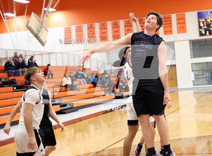 Thumbnail 3 in Grand Saline vs LaPoynor photogallery.