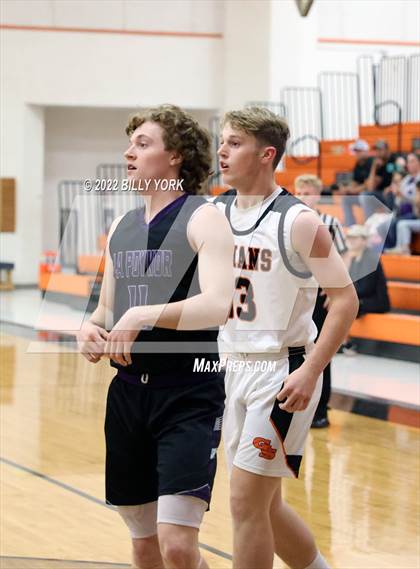 Thumbnail 2 in Grand Saline vs LaPoynor photogallery.