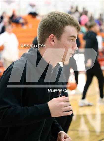 Thumbnail 2 in Grand Saline vs LaPoynor photogallery.