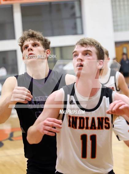 Thumbnail 2 in Grand Saline vs LaPoynor photogallery.