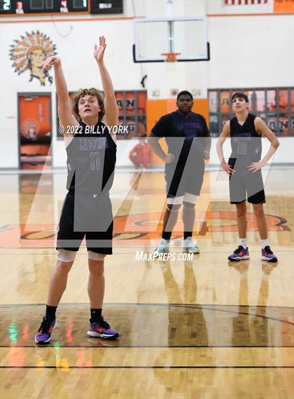 Thumbnail 1 in Grand Saline vs LaPoynor photogallery.