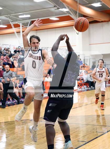 Thumbnail 3 in Grand Saline vs LaPoynor photogallery.
