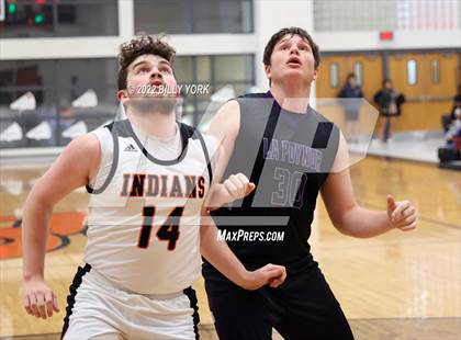 Thumbnail 3 in Grand Saline vs LaPoynor photogallery.