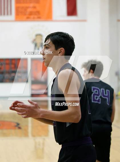 Thumbnail 1 in Grand Saline vs LaPoynor photogallery.
