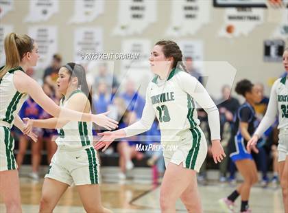 Thumbnail 2 in Hamilton Southeastern vs Zionsville (IHSAA 4A Sectional Semi Final) photogallery.