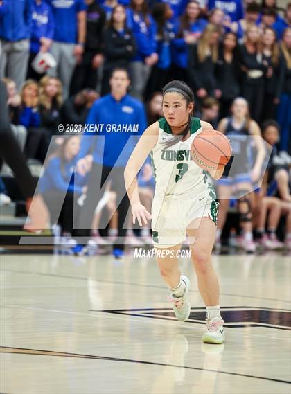 Thumbnail 1 in Hamilton Southeastern vs Zionsville (IHSAA 4A Sectional Semi Final) photogallery.