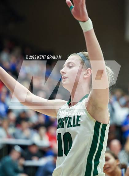 Thumbnail 2 in Hamilton Southeastern vs Zionsville (IHSAA 4A Sectional Semi Final) photogallery.