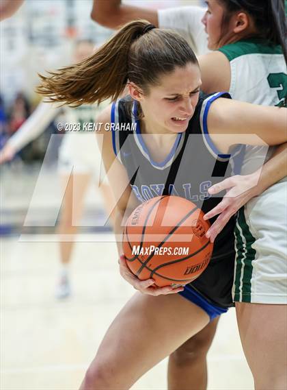 Thumbnail 2 in Hamilton Southeastern vs Zionsville (IHSAA 4A Sectional Semi Final) photogallery.