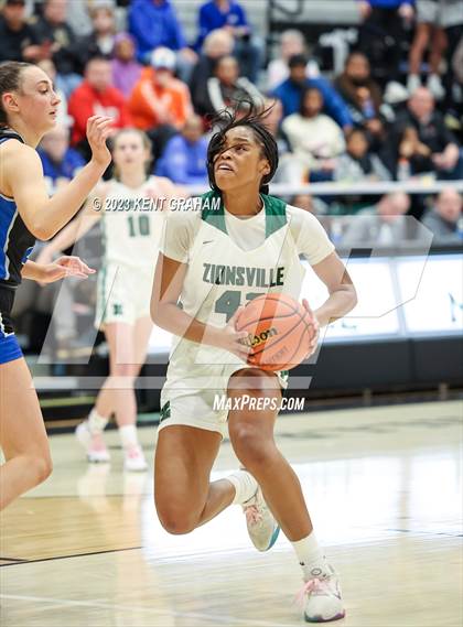Thumbnail 2 in Hamilton Southeastern vs Zionsville (IHSAA 4A Sectional Semi Final) photogallery.
