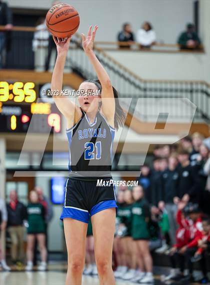Thumbnail 1 in Hamilton Southeastern vs Zionsville (IHSAA 4A Sectional Semi Final) photogallery.