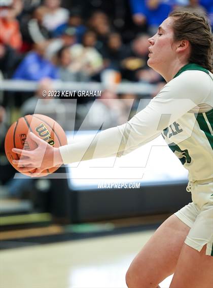 Thumbnail 2 in Hamilton Southeastern vs Zionsville (IHSAA 4A Sectional Semi Final) photogallery.