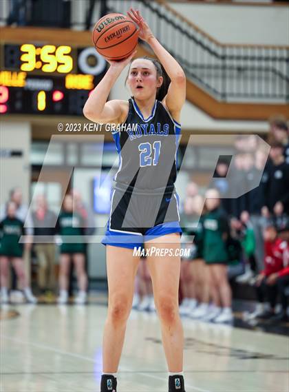 Thumbnail 3 in Hamilton Southeastern vs Zionsville (IHSAA 4A Sectional Semi Final) photogallery.