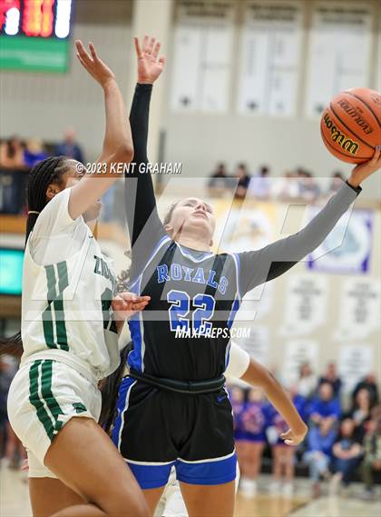 Thumbnail 3 in Hamilton Southeastern vs Zionsville (IHSAA 4A Sectional Semi Final) photogallery.