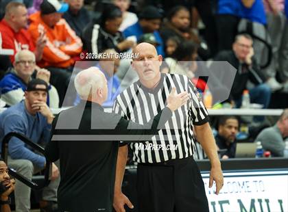 Thumbnail 1 in Hamilton Southeastern vs Zionsville (IHSAA 4A Sectional Semi Final) photogallery.