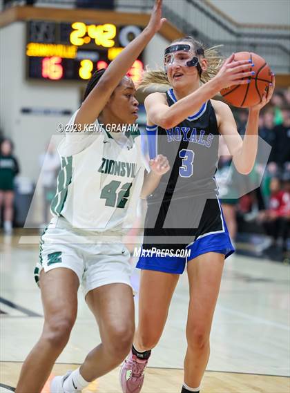 Thumbnail 2 in Hamilton Southeastern vs Zionsville (IHSAA 4A Sectional Semi Final) photogallery.
