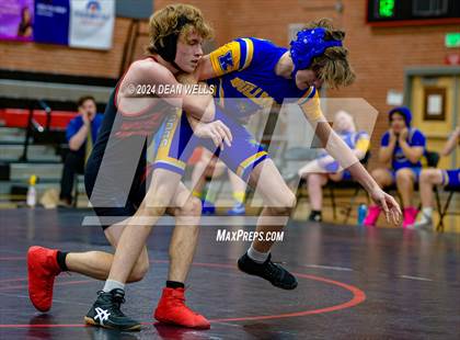 Thumbnail 3 in Kingman vs Lee Williams  photogallery.