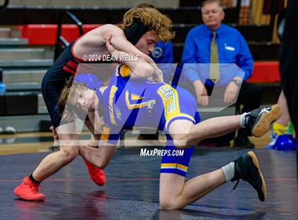 Thumbnail 3 in Kingman vs Lee Williams  photogallery.