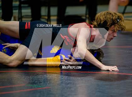 Thumbnail 2 in Kingman vs Lee Williams  photogallery.