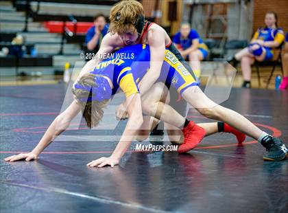 Thumbnail 1 in Kingman vs Lee Williams  photogallery.